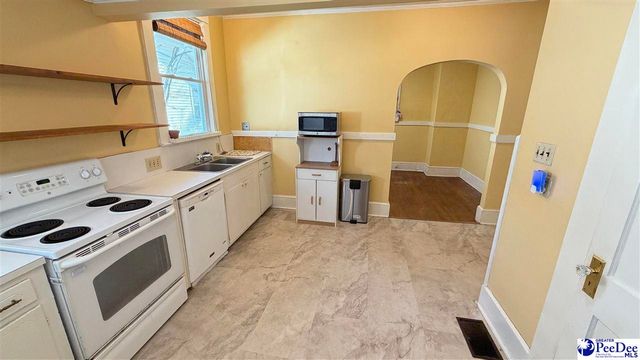 315 Parkview Cir, Florence, SC 29501