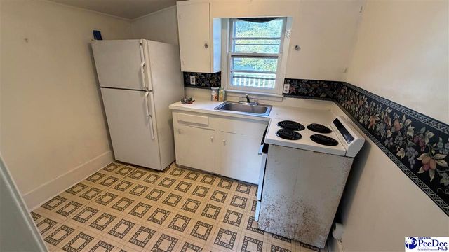 315 Parkview Cir, Florence, SC 29501