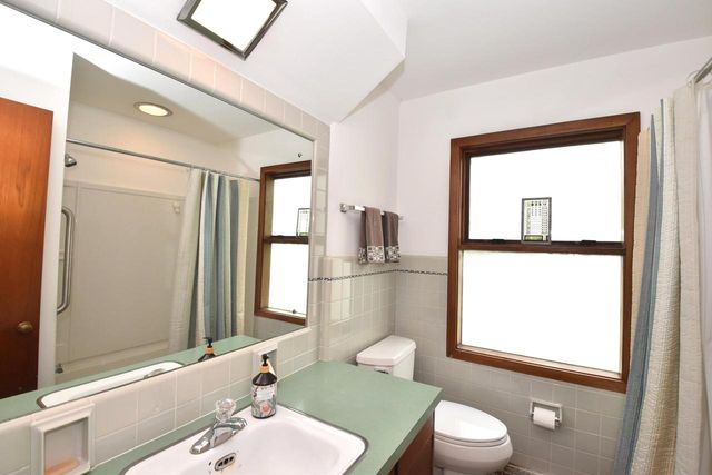 3421 Saint Clair STREET, Racine, WI 53402