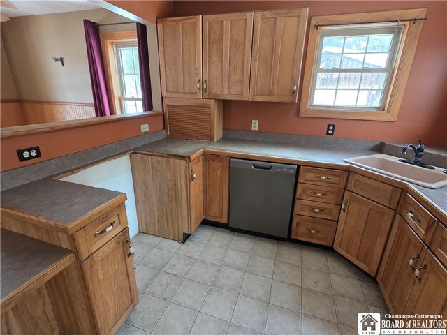 6720 Moore Road, Chautauqua, NY 14757