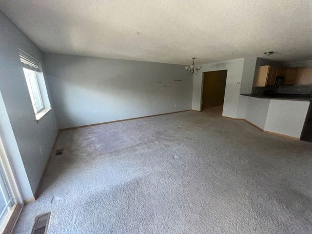 14973 Mustang Path 1604, Savage, MN 55378
