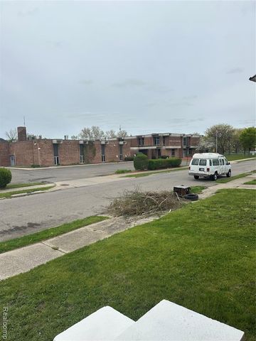 1976 La Belle Street, Detroit, MI 48238