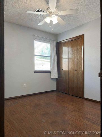 1924 9th NW, Ardmore, OK 73401