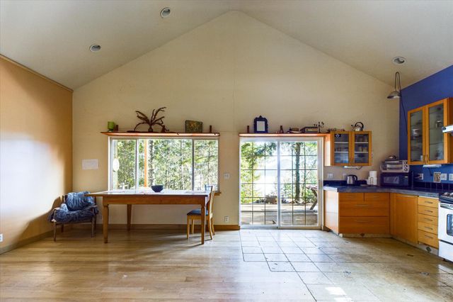 3123 Bell Springs Road, Garberville, CA 95542