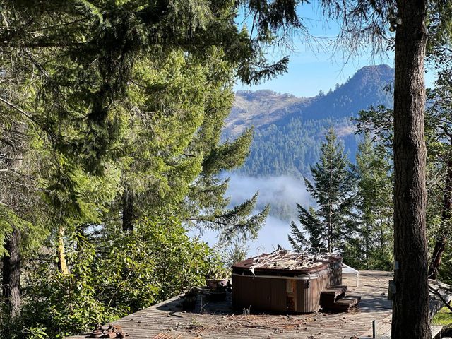 3123 Bell Springs Road, Garberville, CA 95542