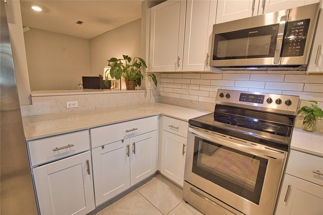 1902 VISTA LANDINGS COURT, Port Charlotte, FL 33953