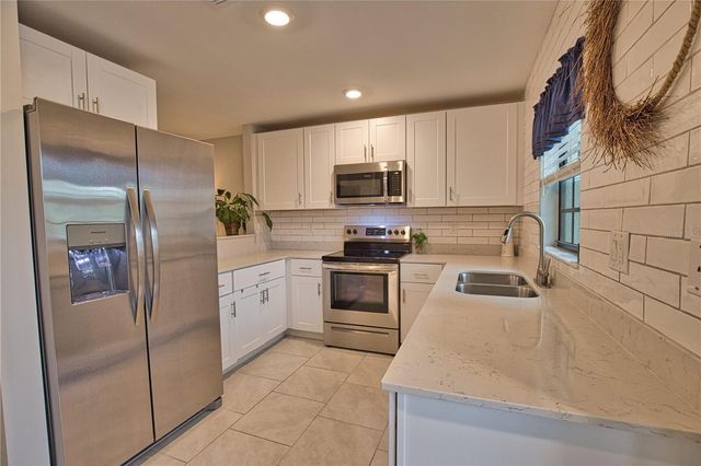 1902 VISTA LANDINGS COURT, Port Charlotte, FL 33953