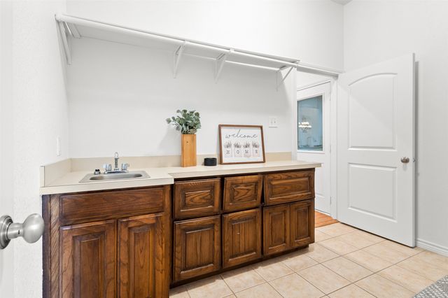 5626 Teague Road, Fort Worth, TX 76140