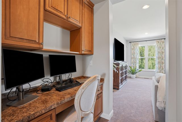 5693 Strawberry Circle, Commerce Twp, MI 48382