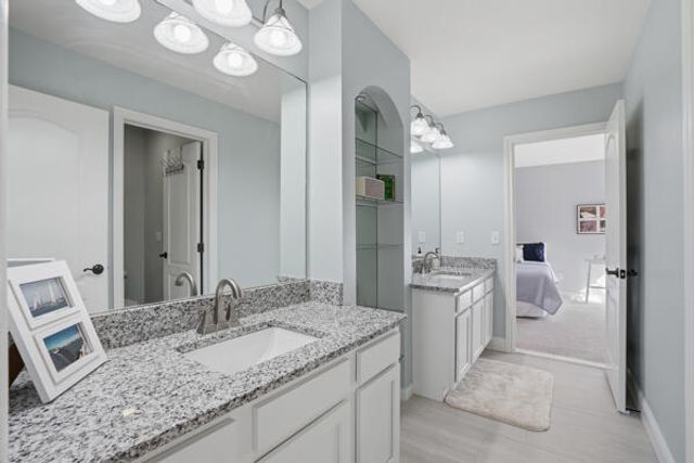 5693 Strawberry Circle, Commerce Twp, MI 48382