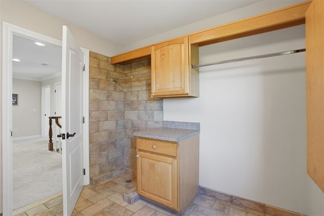 5693 Strawberry Circle, Commerce Twp, MI 48382
