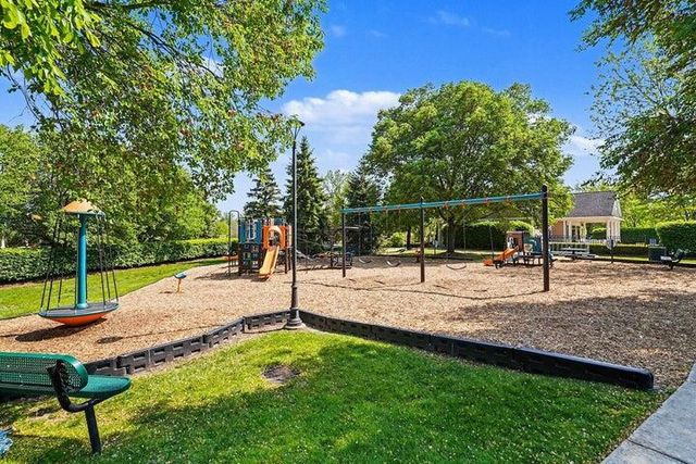 5693 Strawberry Circle, Commerce Twp, MI 48382