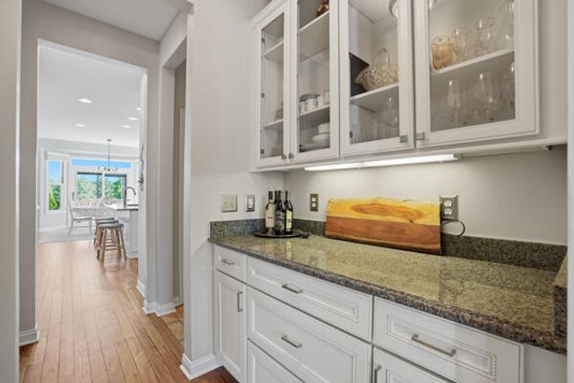 5693 Strawberry Circle, Commerce Twp, MI 48382