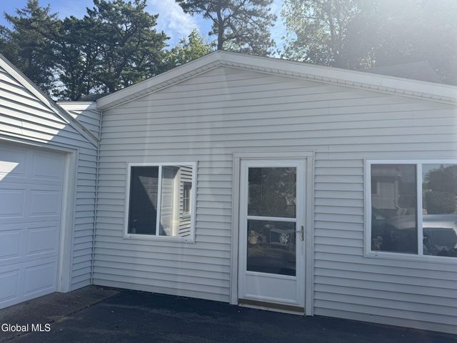 264 Rotterdam Street, Rotterdam, NY 12306
