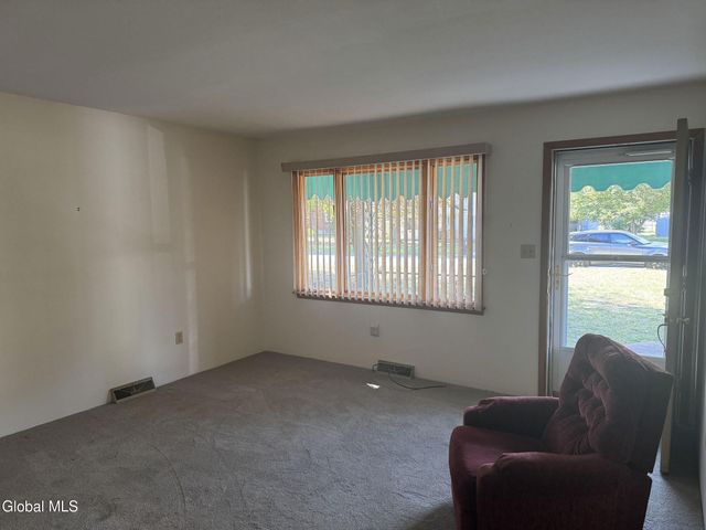264 Rotterdam Street, Rotterdam, NY 12306