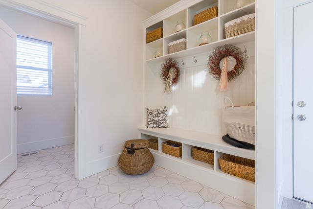 11571 S SKYWARD RD, South Jordan, UT 84009