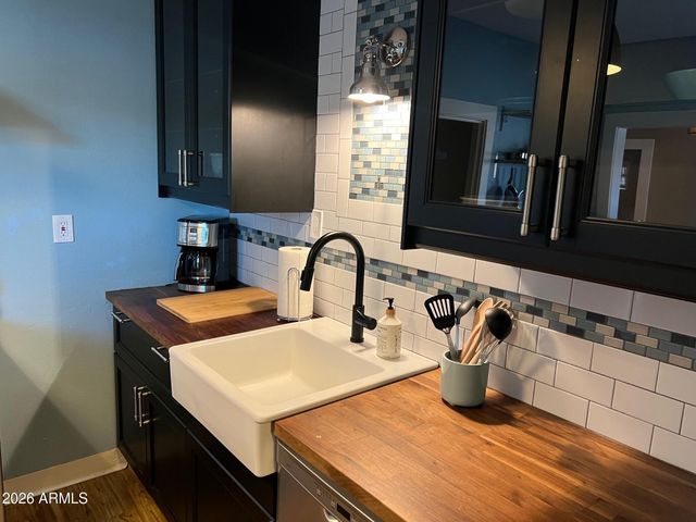 350 N 15TH Street, Phoenix, AZ 85006