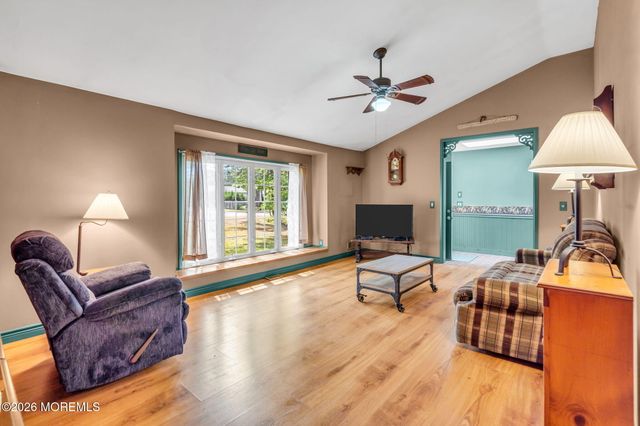 1760 Pennsylvania Avenue, Whiting, NJ 08759