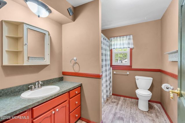 1760 Pennsylvania Avenue, Whiting, NJ 08759