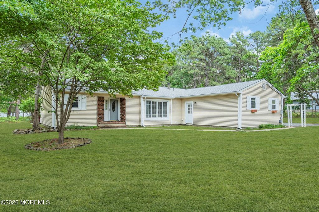 1760 Pennsylvania Avenue, Whiting, NJ 08759