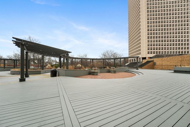 5415 N SHERIDAN Road 915, Chicago, IL 60640