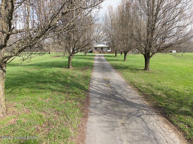 12501 Lower River Rd, Louisville, KY 40272