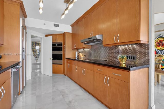 4000 Island Boulevard 2602, Aventura, FL 33160
