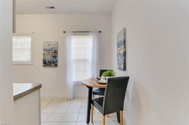 200 Maple Ave Apt H, Norfolk, VA 23503
