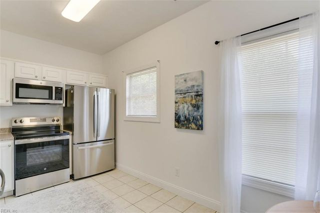 200 Maple Ave Apt H, Norfolk, VA 23503