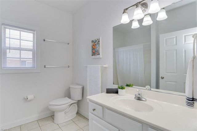 200 Maple Ave Apt H, Norfolk, VA 23503