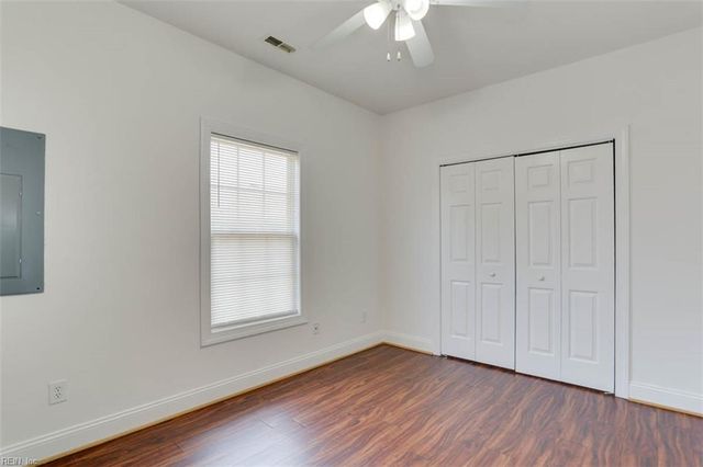200 Maple Ave Apt H, Norfolk, VA 23503