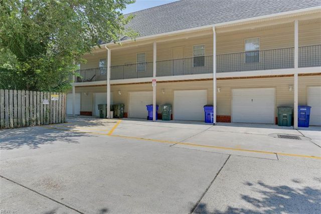 200 Maple Ave Apt H, Norfolk, VA 23503