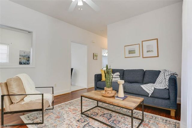 200 Maple Ave Apt H, Norfolk, VA 23503