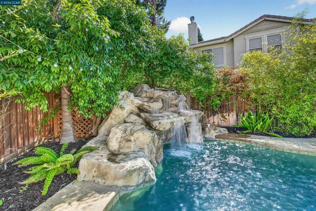 858 Lindrick Ct, Brentwood, CA 94513