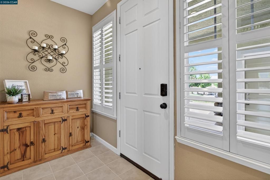 Image 18 of property listing at 858 Lindrick Ct, Brentwood, CA 94513