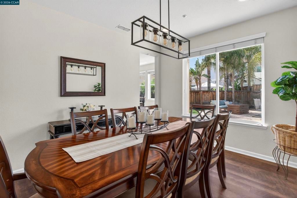 Image 23 of property listing at 858 Lindrick Ct, Brentwood, CA 94513