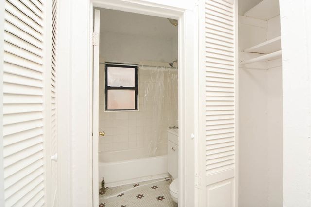 931 W Sunnyside Avenue 3S, Chicago, IL 60640