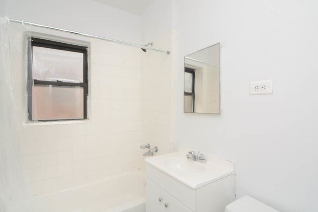 931 W Sunnyside Avenue 3S, Chicago, IL 60640