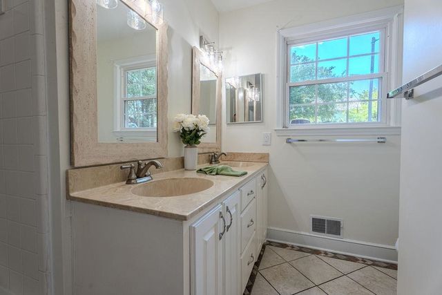 309 Pineridge Dr, Spartanburg, SC 29303
