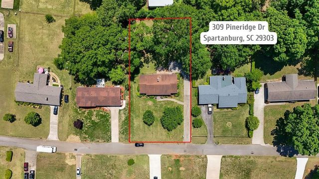 309 Pineridge Dr, Spartanburg, SC 29303