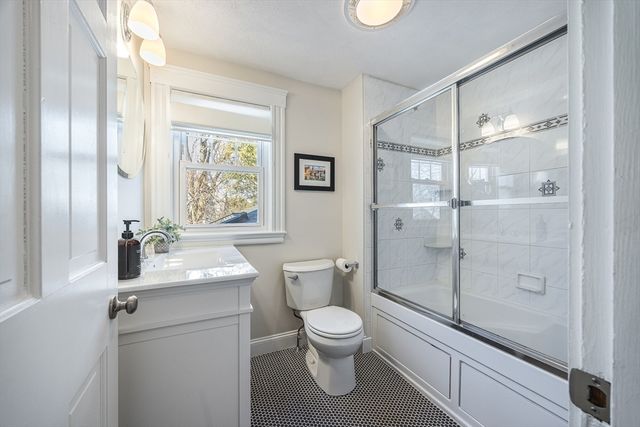 89 Grand Street, Reading, MA 01867