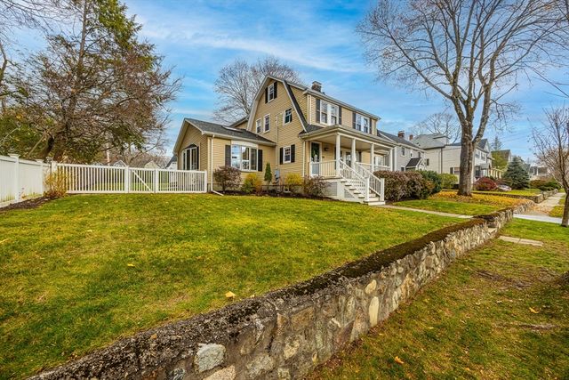 89 Grand Street, Reading, MA 01867