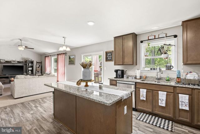 66 SAN PEDRO DR, Colonial Beach, VA 22443