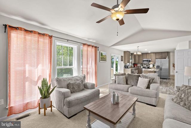 66 SAN PEDRO DR, Colonial Beach, VA 22443