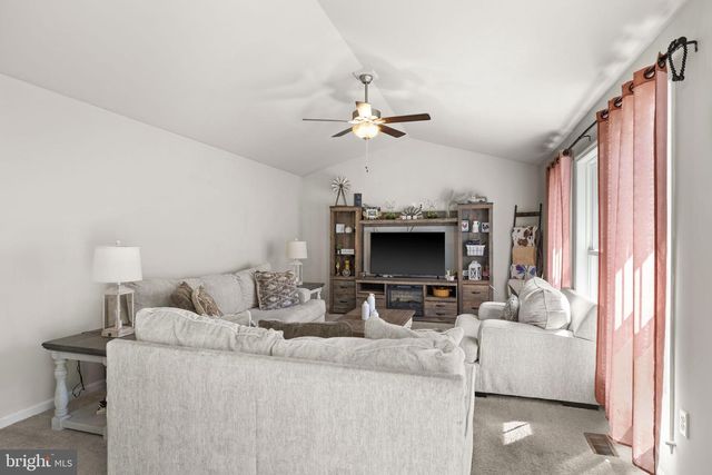 66 SAN PEDRO DR, Colonial Beach, VA 22443