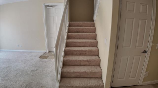 8561 INSULAR LANE, Orlando, FL 32827