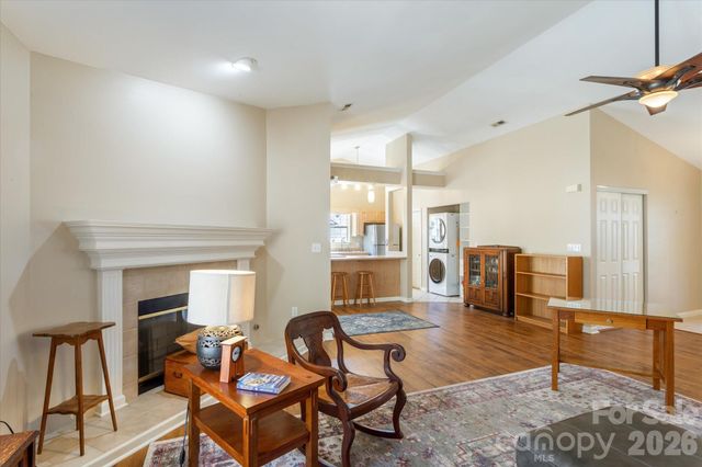 2625 Middleton Circle, Hendersonville, NC 28791