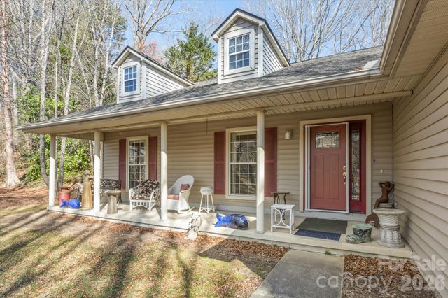 2625 Middleton Circle, Hendersonville, NC 28791