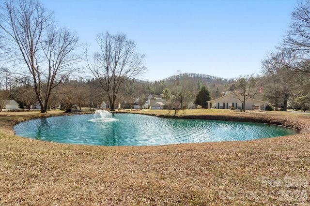2625 Middleton Circle, Hendersonville, NC 28791