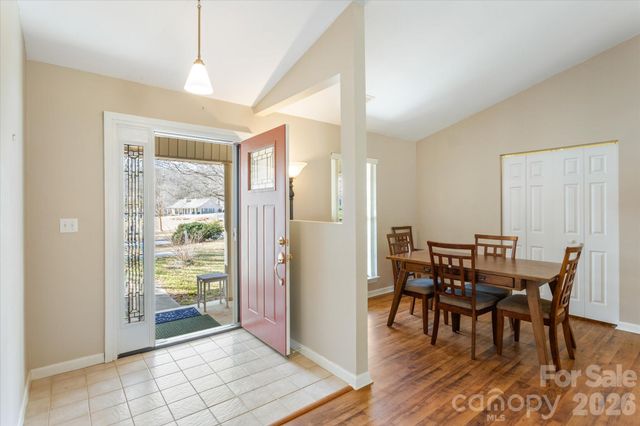 2625 Middleton Circle, Hendersonville, NC 28791